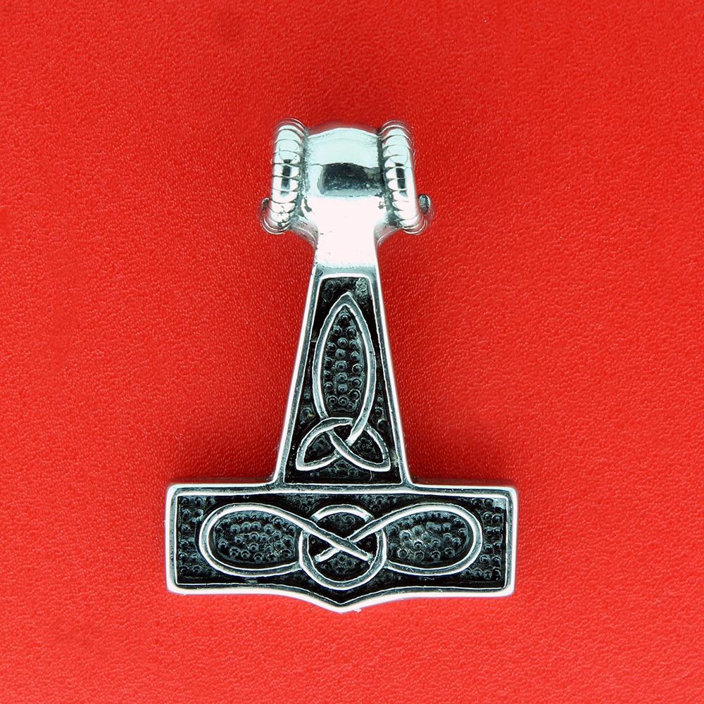 Thors hammer i stål