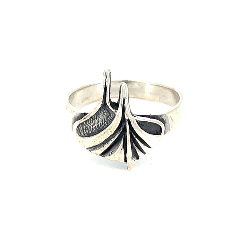 Vikingeskibs ring i sølv