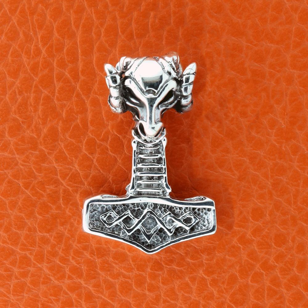 Thors Hammer i sølv med gedebukkehoved - flere størrelser